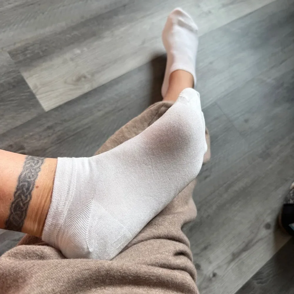 Bambooven Premium Bamboo Socks NEW White Women’s Athleisure Workout Gym